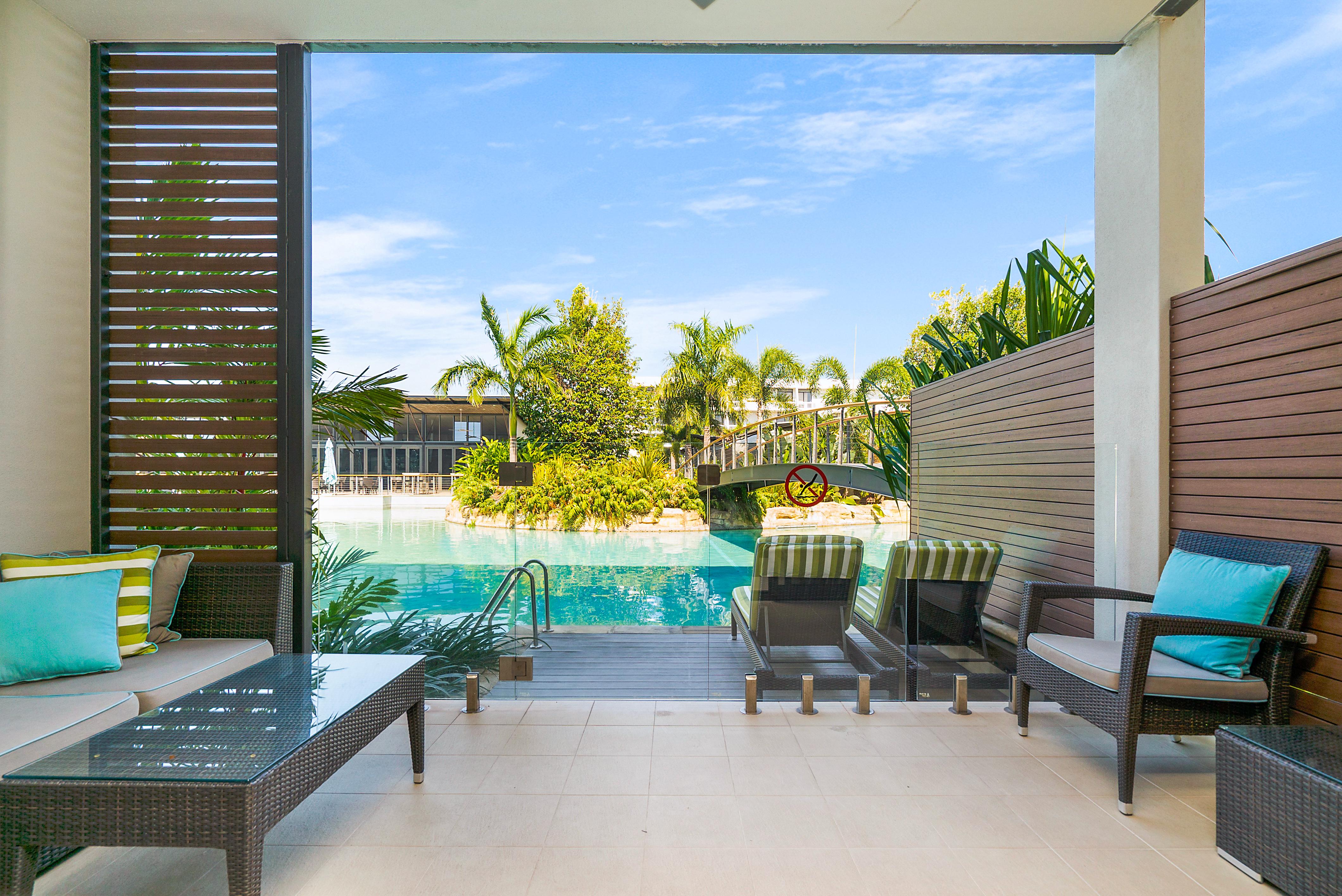 Mindil Beach Casino Resort Darwin Exterior photo Pool Villa