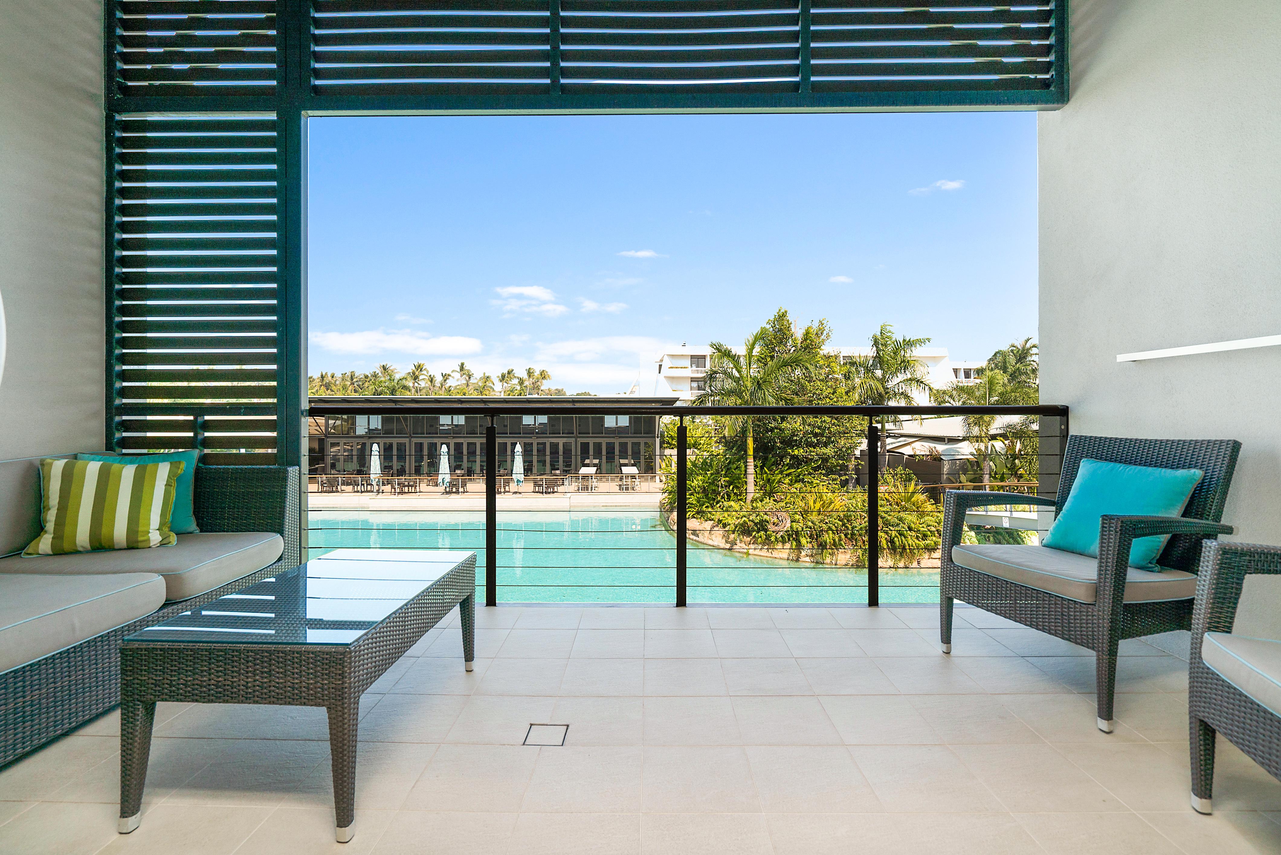Mindil Beach Casino Resort Darwin Exterior photo The pool at the W Hotel
